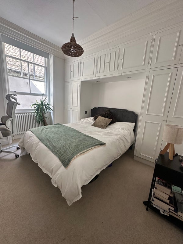 Room Riding House Street in City of Westminster