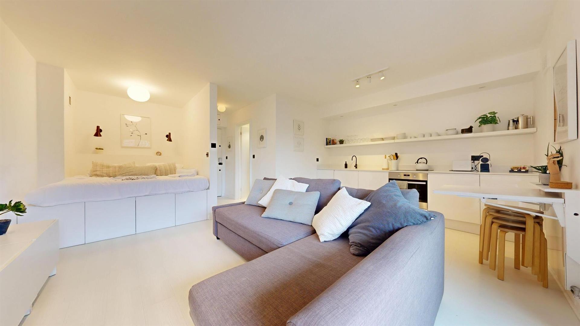 Flat Cromwell Road in Greater London