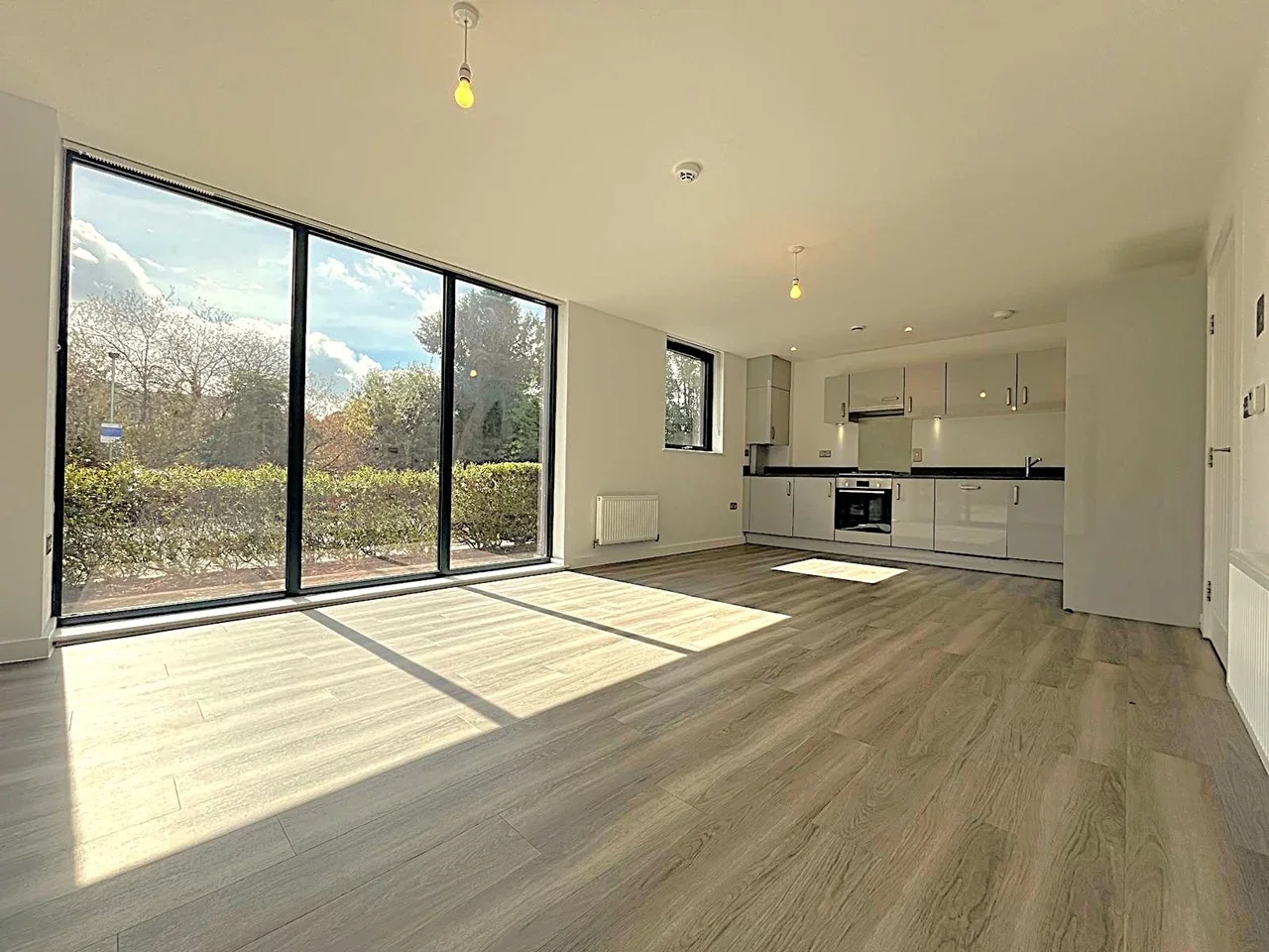 Flat Two Waters Road in Dacorum