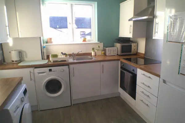 Room Knox Road in Wellingborough