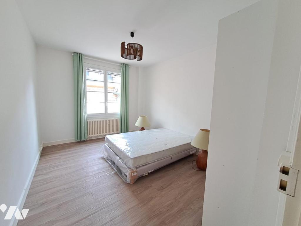 Flat Rue au Char in Lisieux