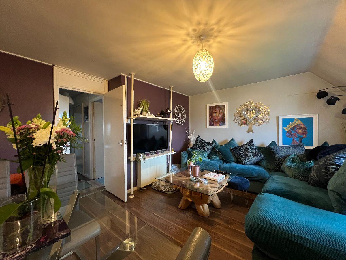 Flat Boston Road in Greater London