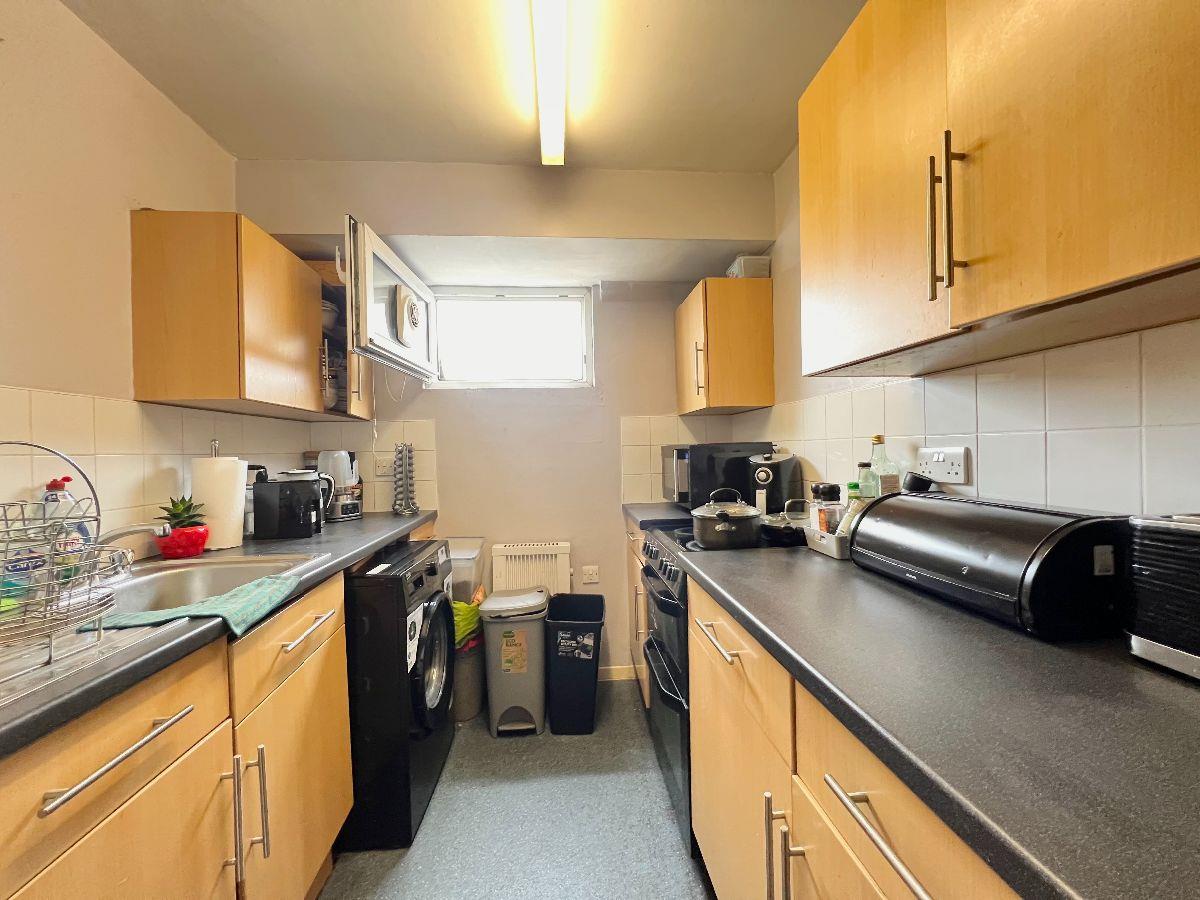Flat Boston Road in Greater London