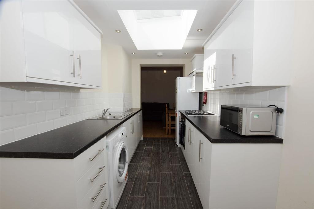 Flat Selly Hill Road in Birmingham