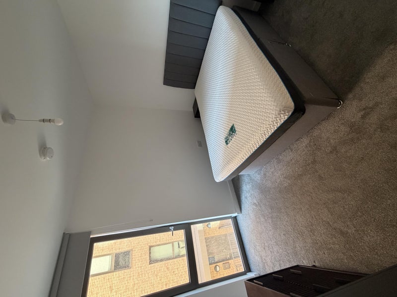 Room Carrack Mews in Greater London