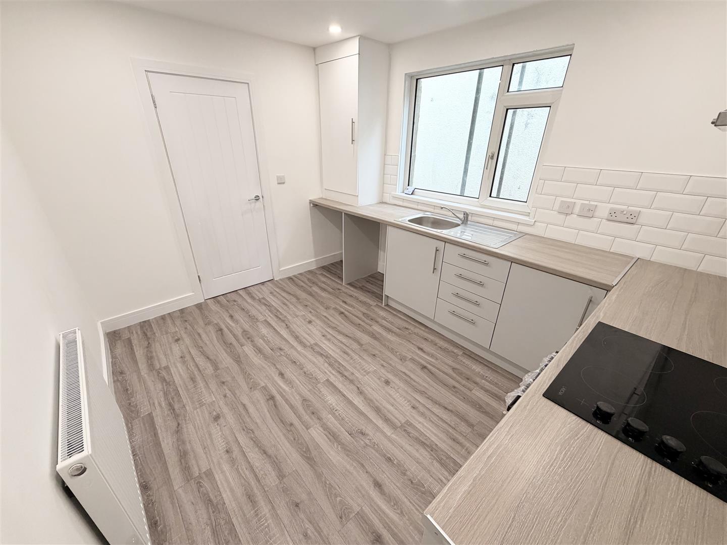 Flat Kilvey Terrace in Swansea
