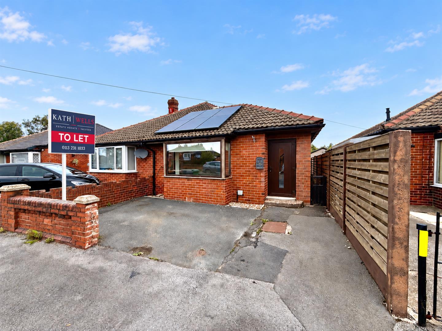 House Leysholme Crescent in Leeds