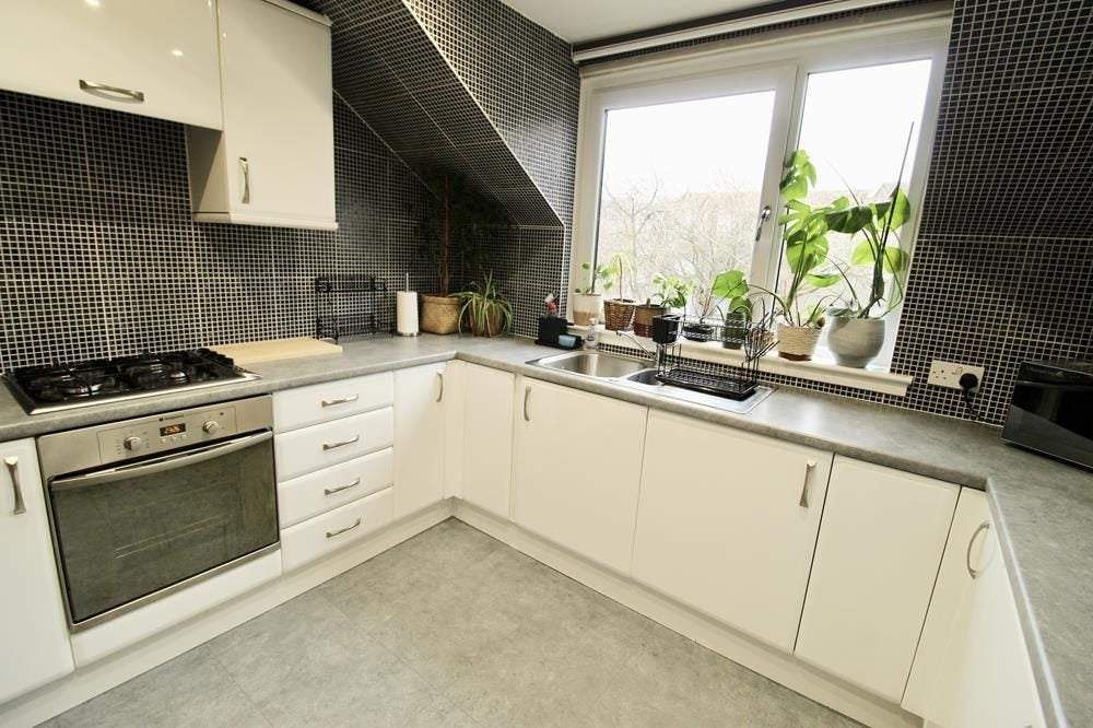 Flat Donald Place in Aberdeen