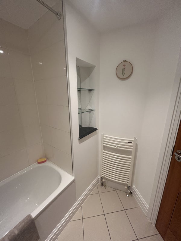 Room Beaumont Rise in Greater London