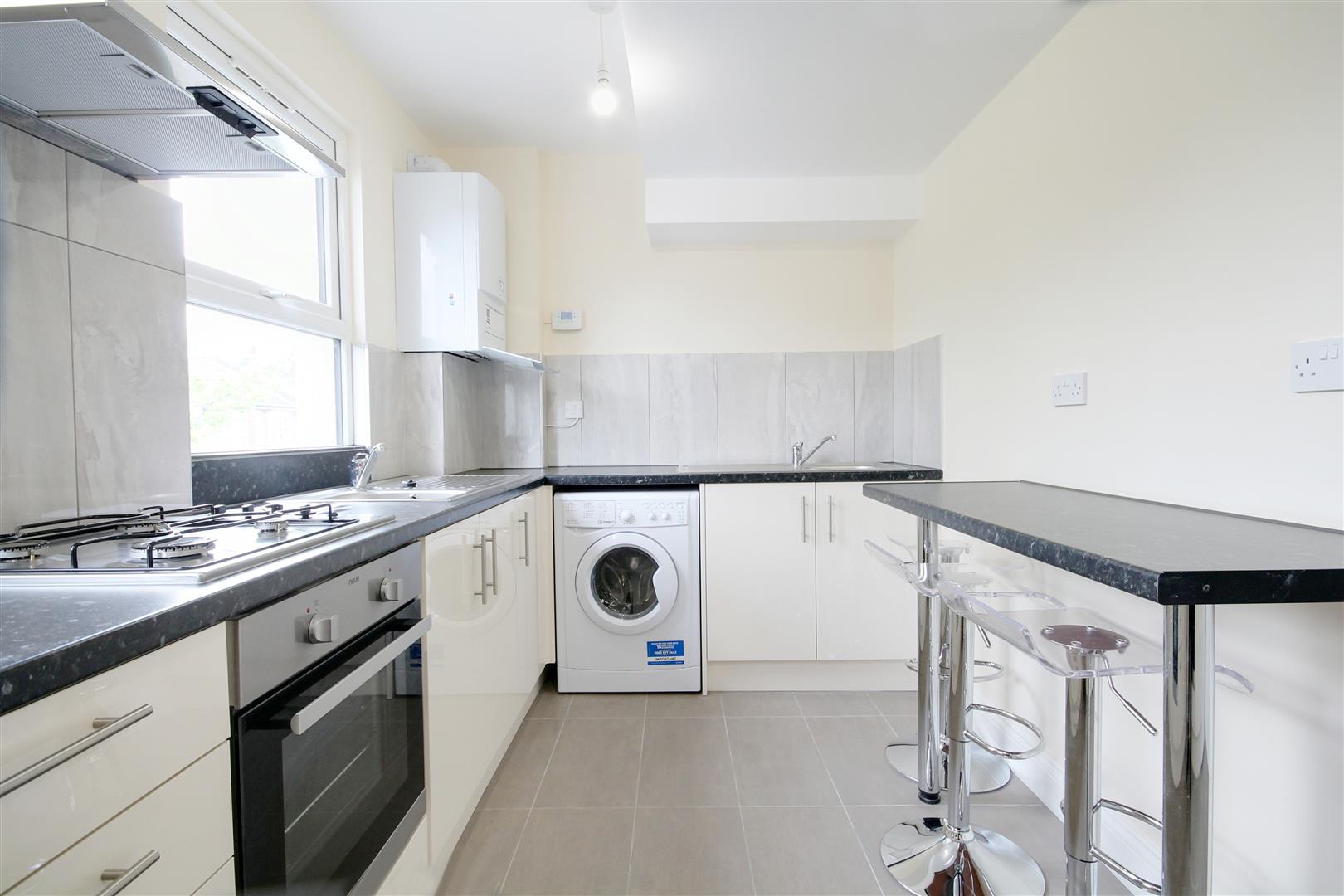 Room Denzil Road in Greater London