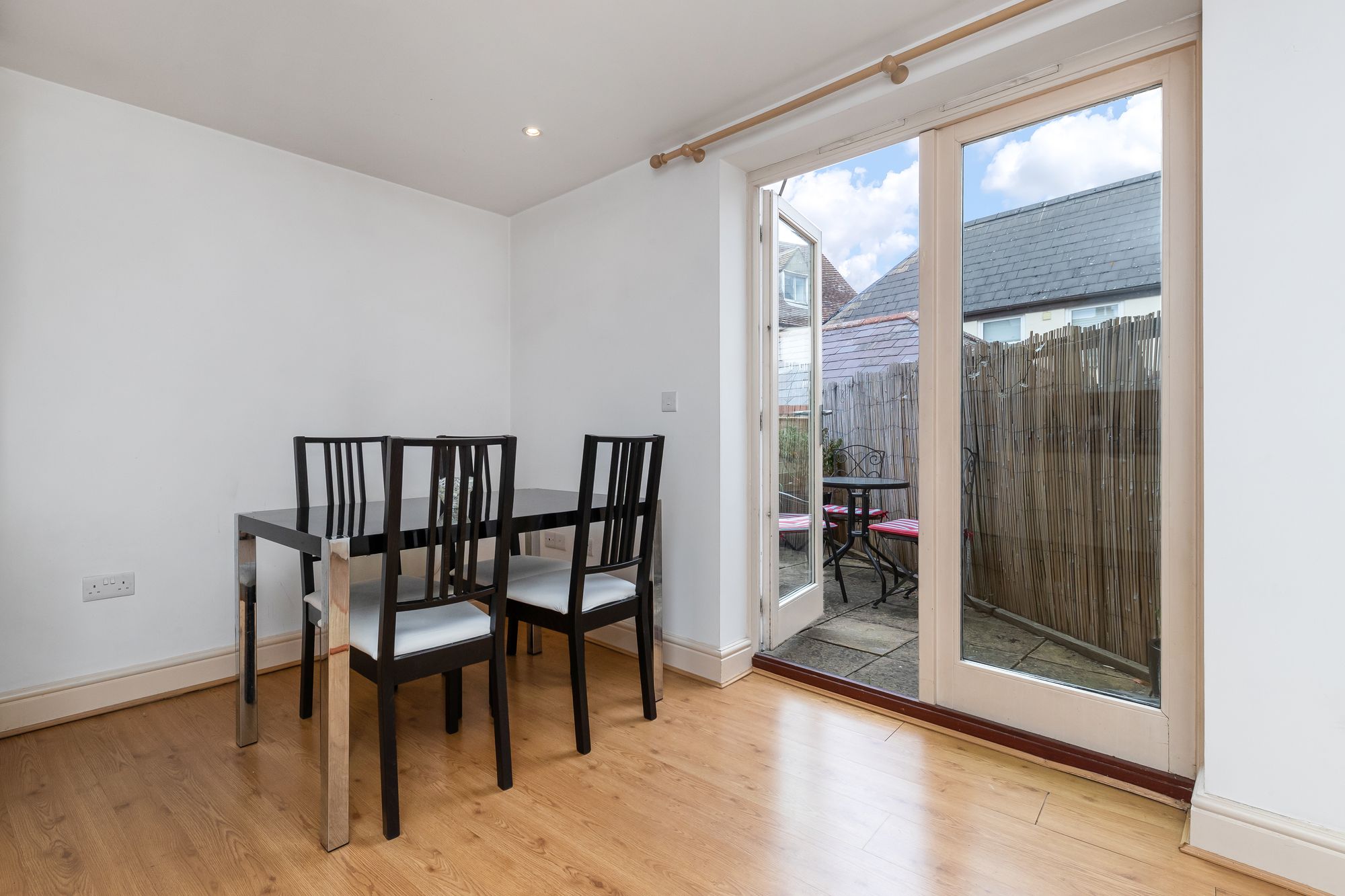 Flat Jepps Lane in Royston