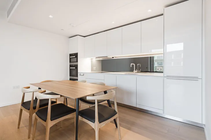 Flat Seagrave Road in Greater London