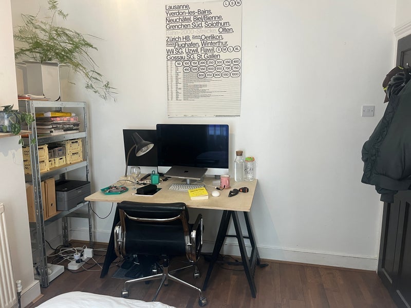 Room Robert Lowe Close in Greater London