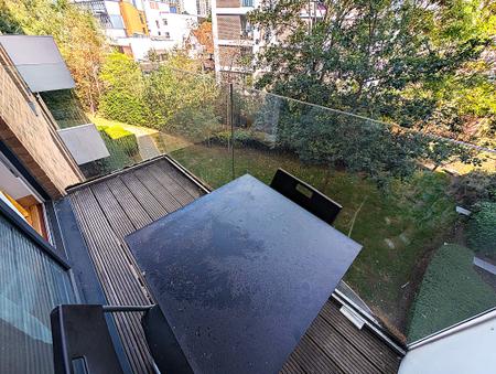 Flat Zodiac Close in Greater London