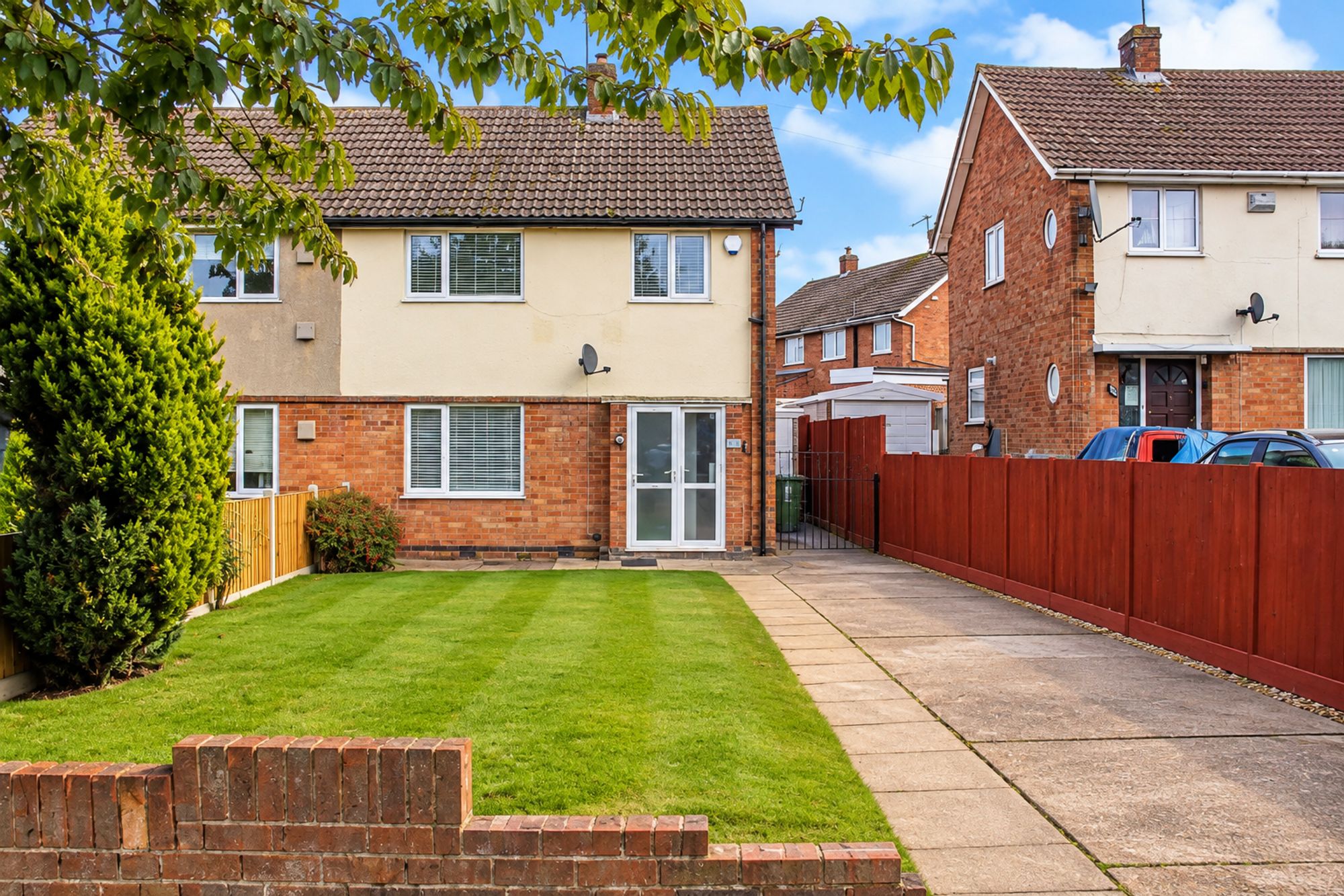 House Cleveland Road in Oadby and Wigston