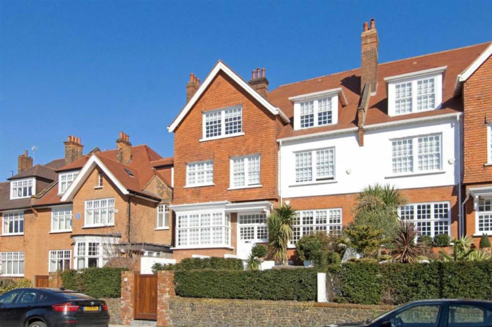 House Bracknell Gardens in Greater London