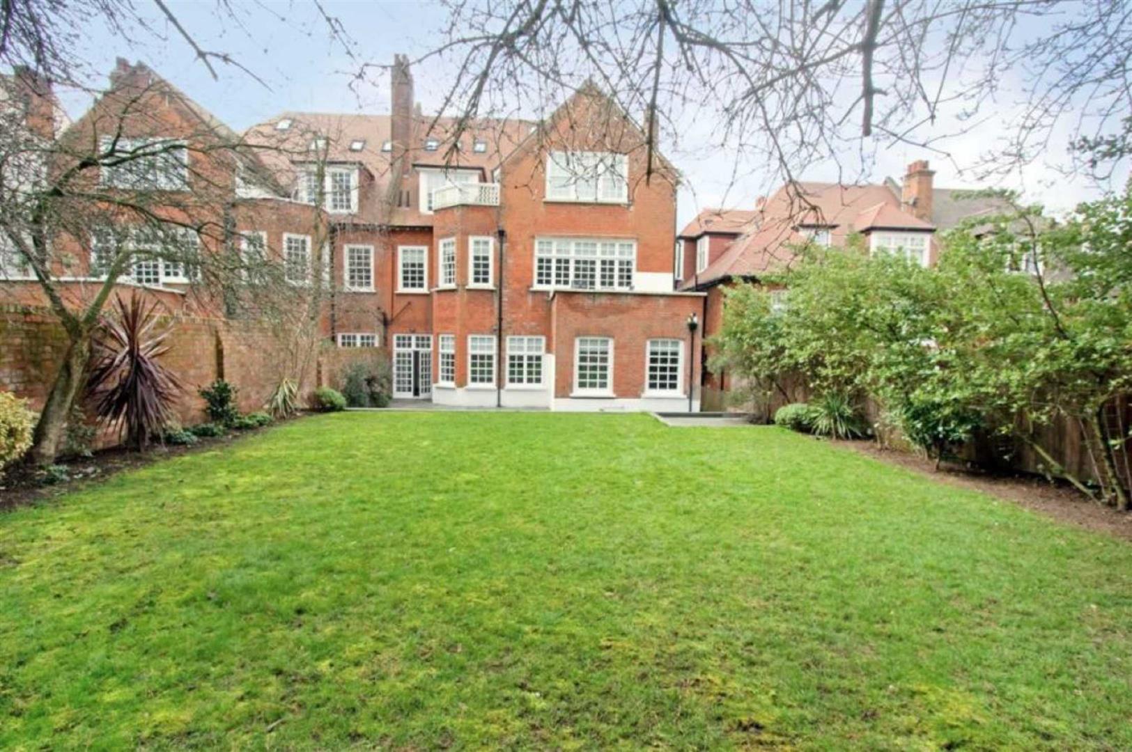 House Bracknell Gardens in Greater London