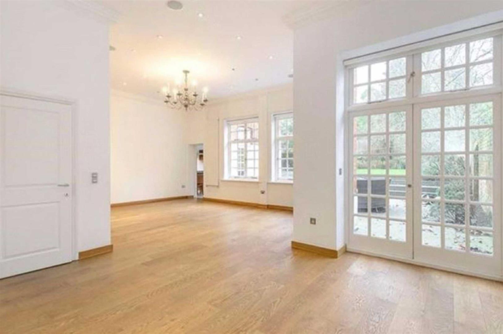 House Bracknell Gardens in Greater London