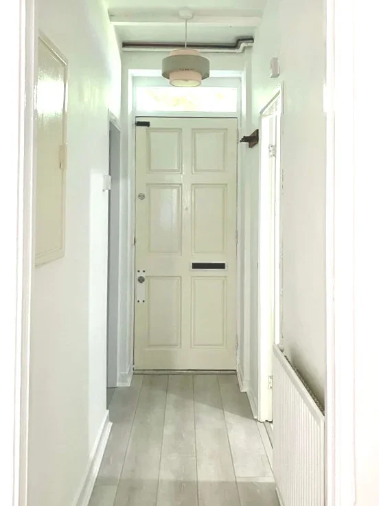 Flat Sewardstone Road in Greater London