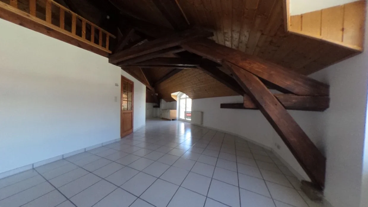 Flat Avenue Jean Jaurès in Voiron