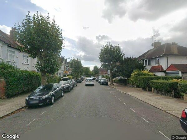 Flat Heber Road in Greater London