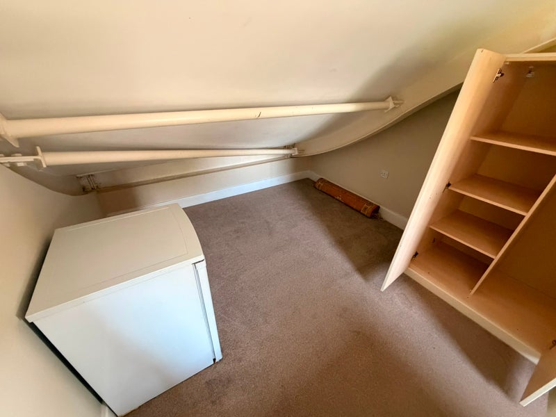 Room Mulgrave Road in Greater London