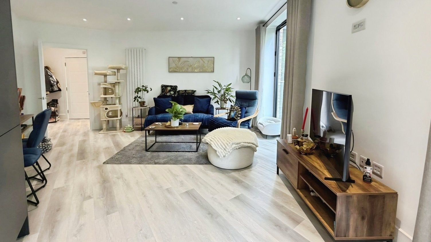 Flat Bourne Way in London