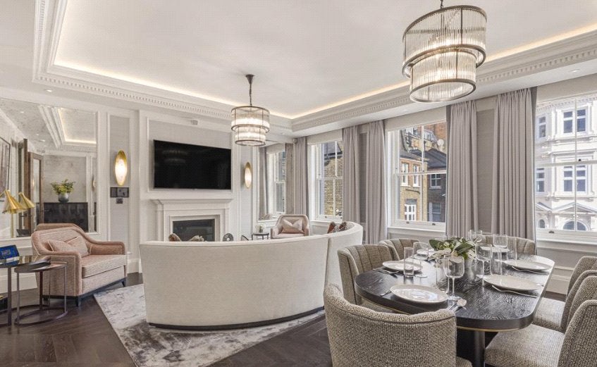 Flat Prince of Wales Terrace in Greater London