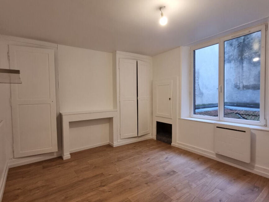 Flat Rue Saint-Julien in Nancy