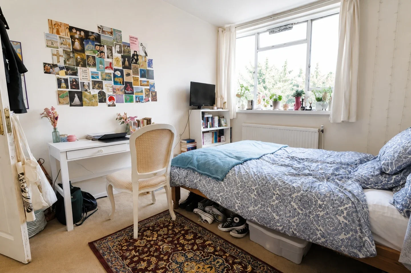 Flat Percy Circus in Greater London