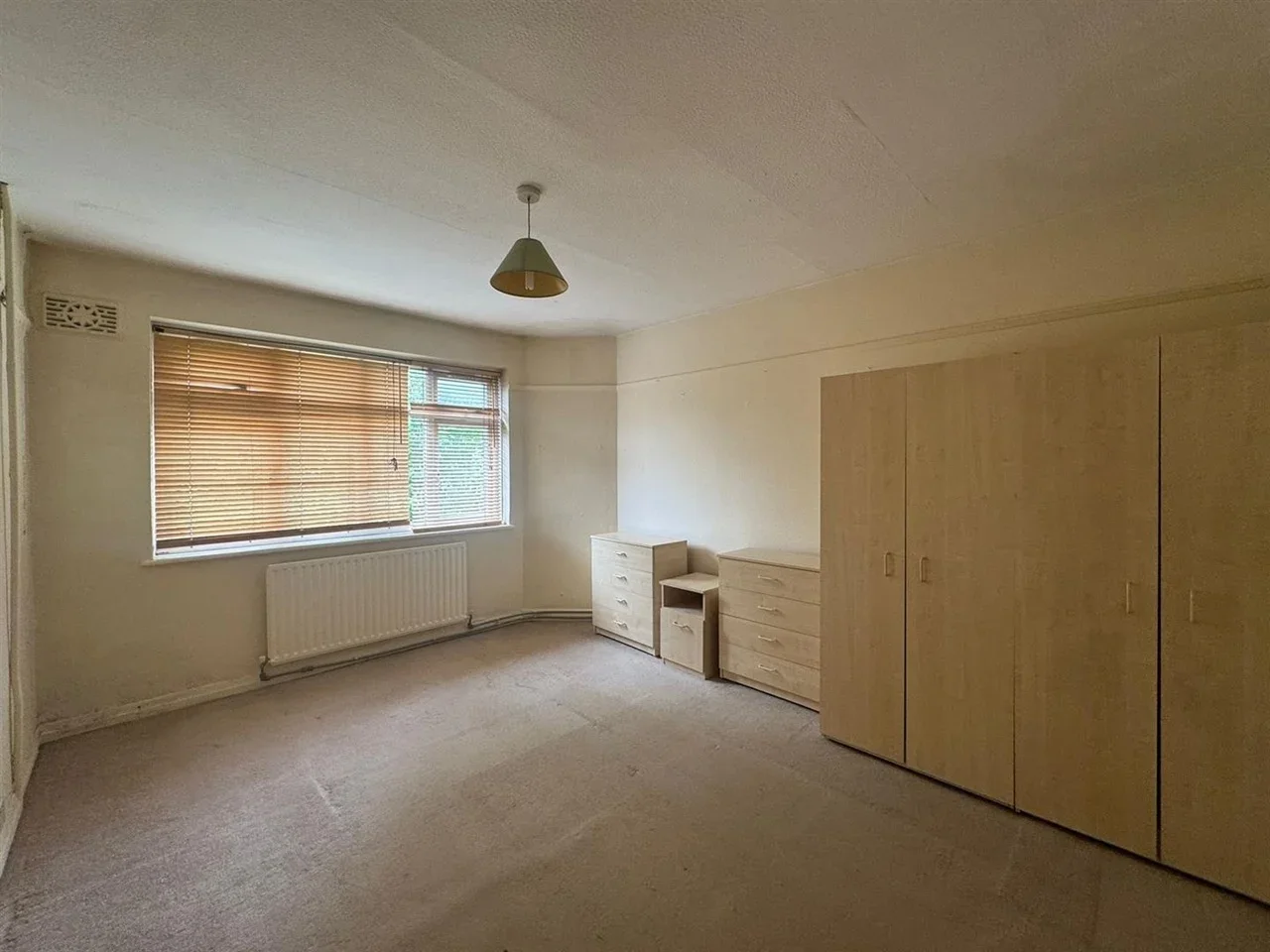 Flat Grosvenor Road in Greater London