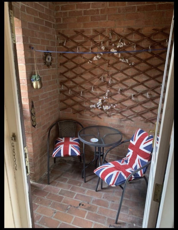 Room St James Lane in West Suffolk