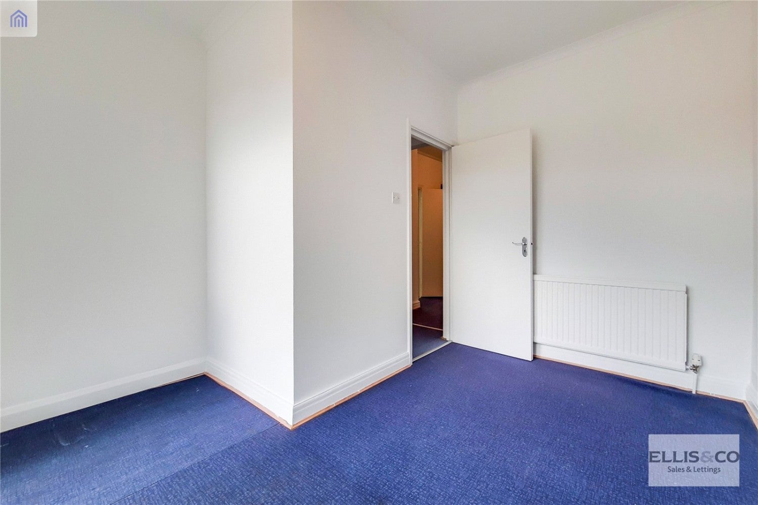 Flat Elms Court in Greater London