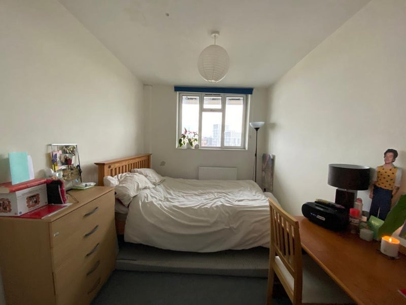 Room Stewarts Road in Greater London