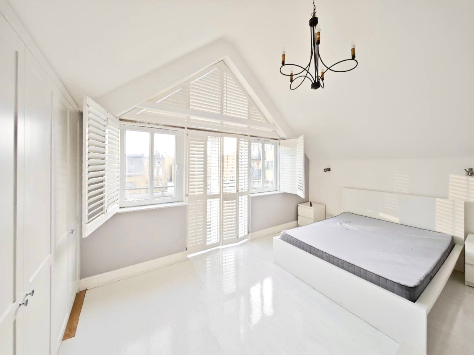 Flat Brightlingsea Place in Greater London