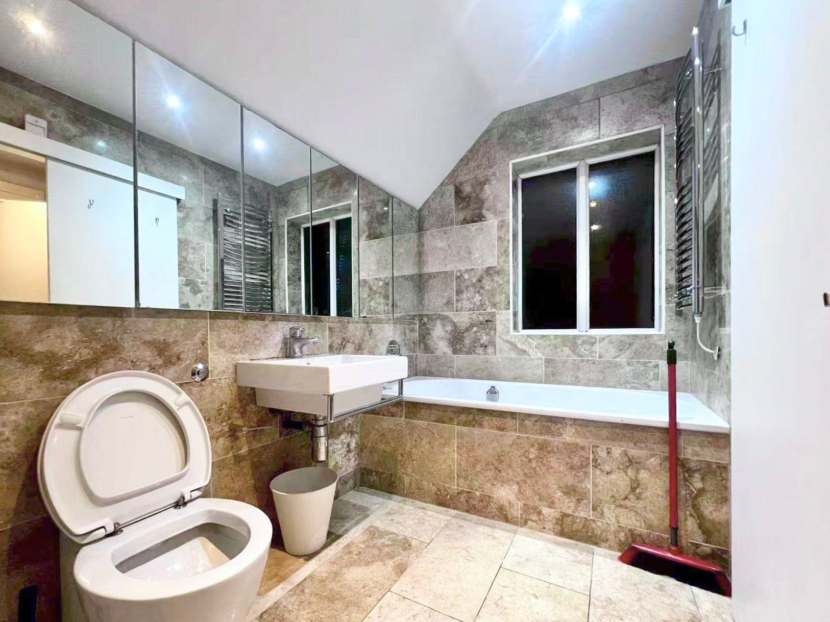 Flat Brightlingsea Place in Greater London