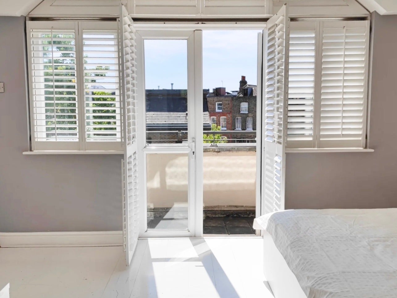 Flat Brightlingsea Place in Greater London