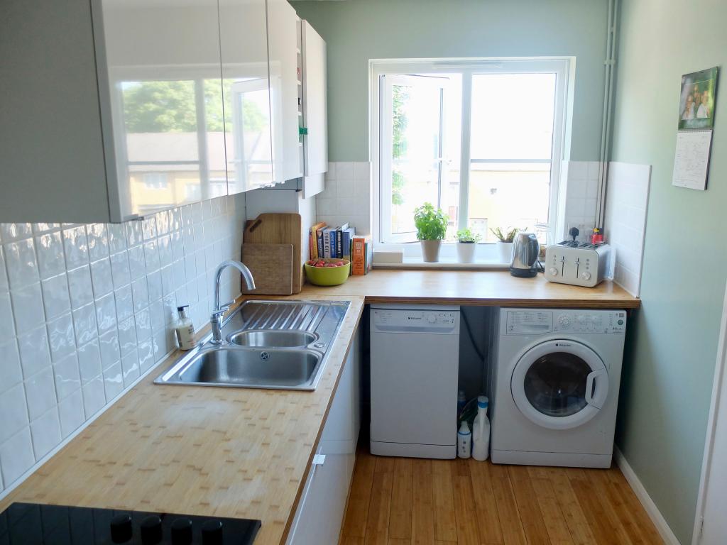 Flat St Gerards Close in Greater London