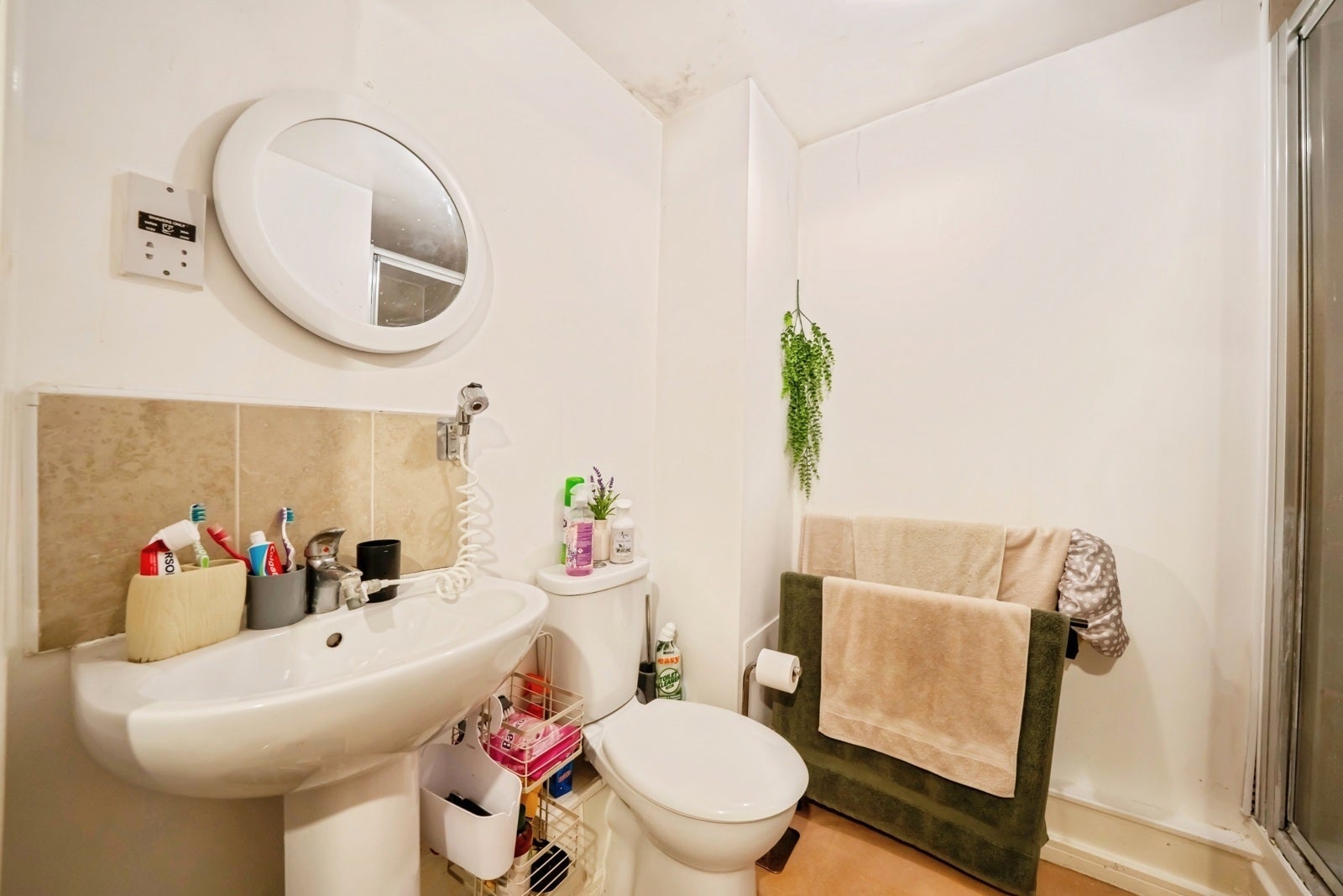 Flat Dutton Court in Warrington