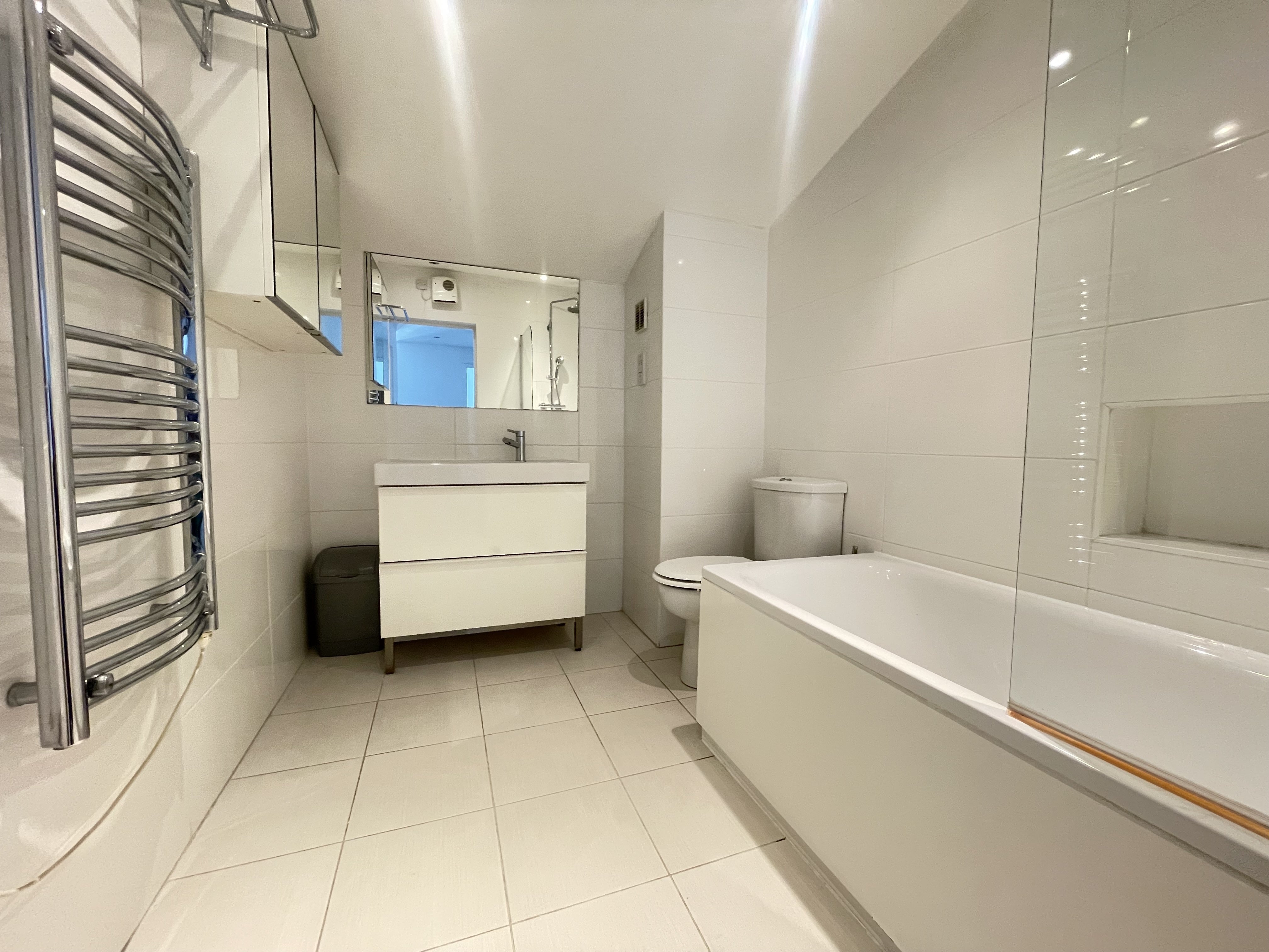 Flat Calderwood Street in Greater London