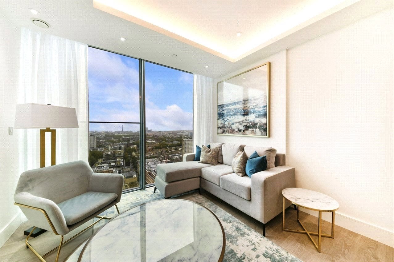 Flat Dingley Road in Greater London
