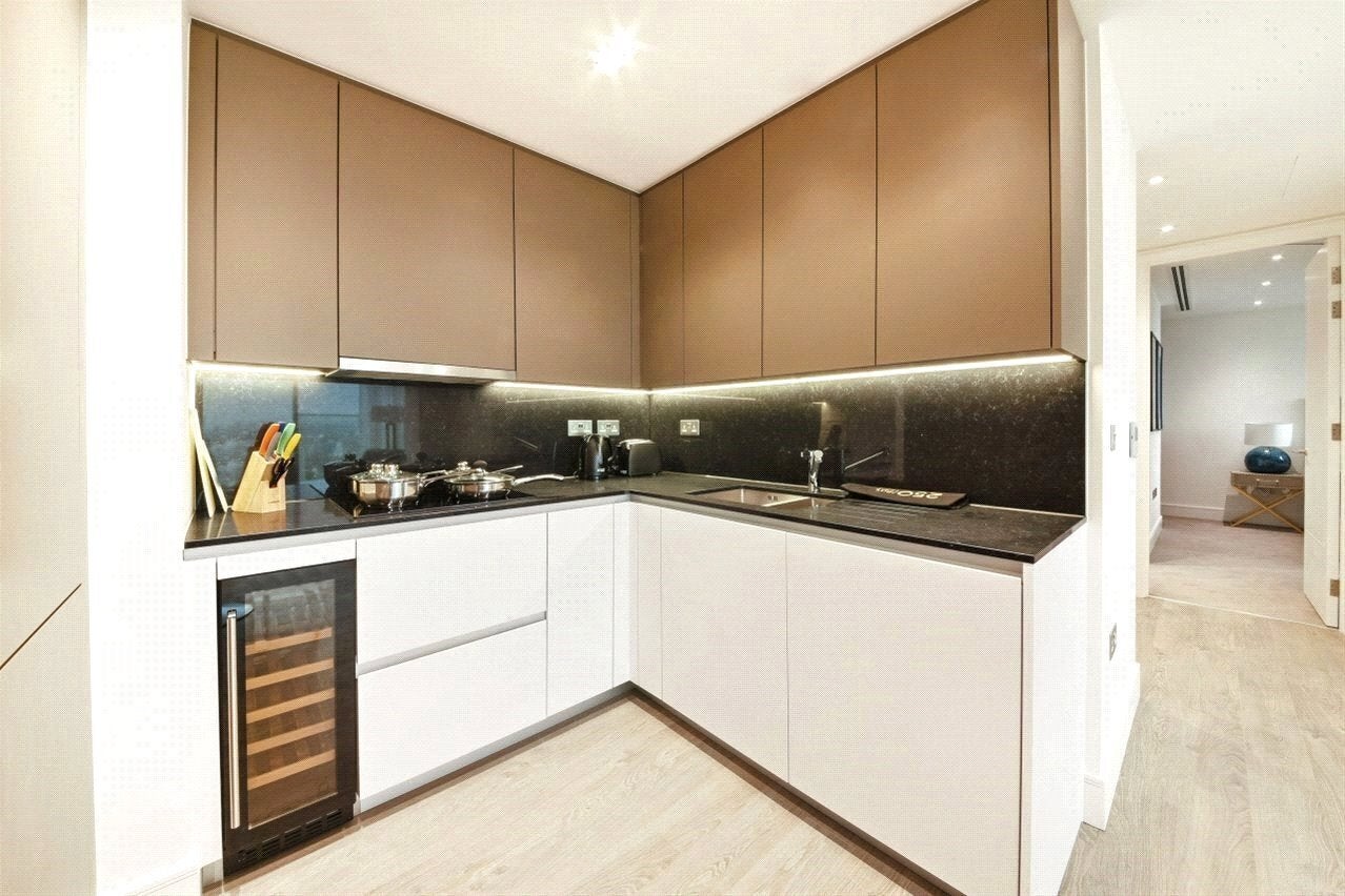 Flat Dingley Road in Greater London