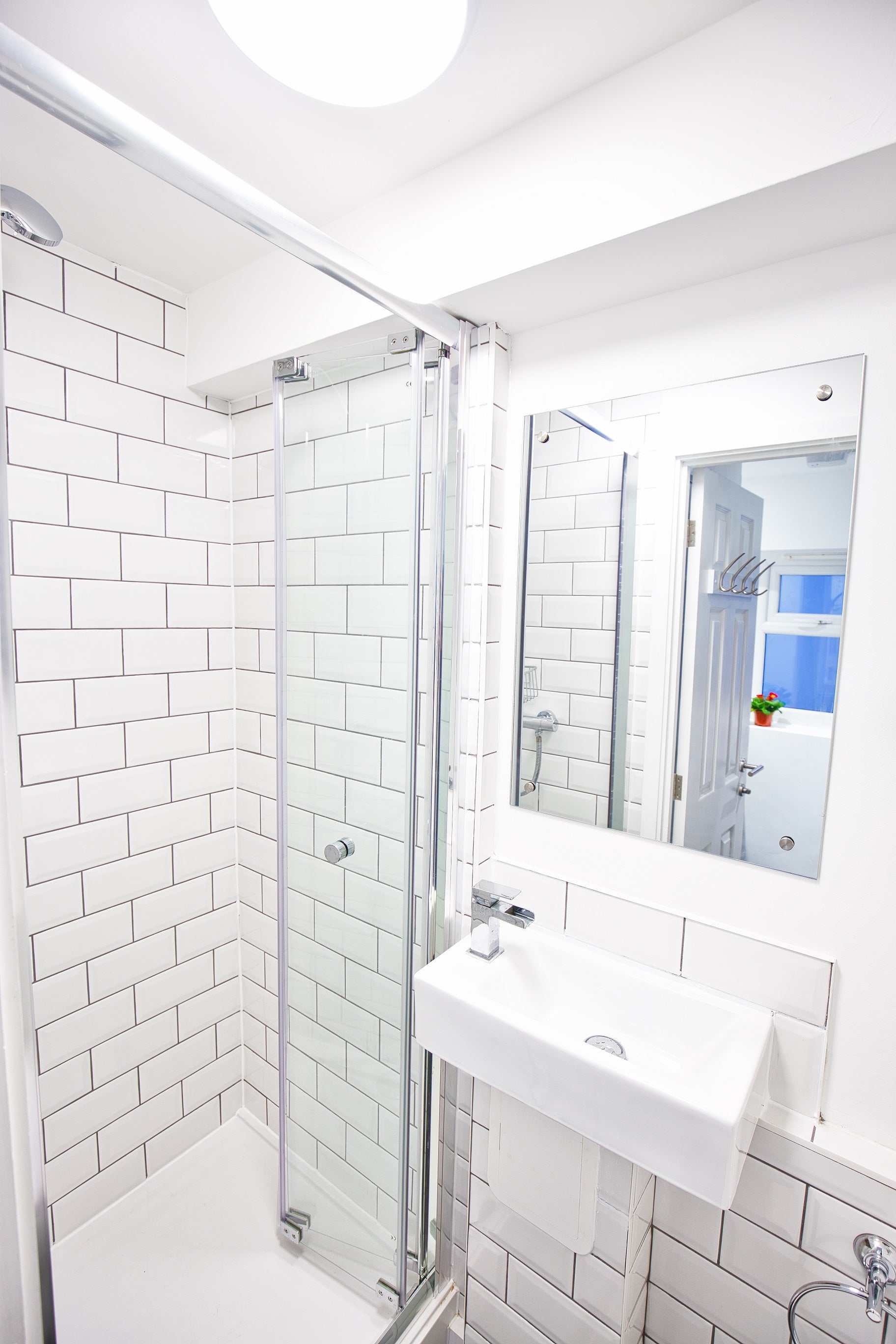 Room Wellington Street in Gravesham