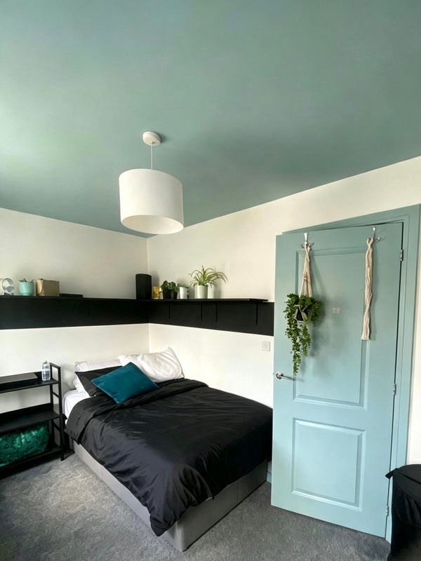 Room Beech Lane in Leeds