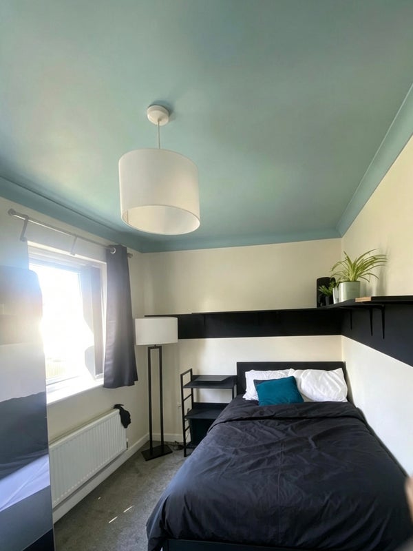 Room Beech Lane in Leeds