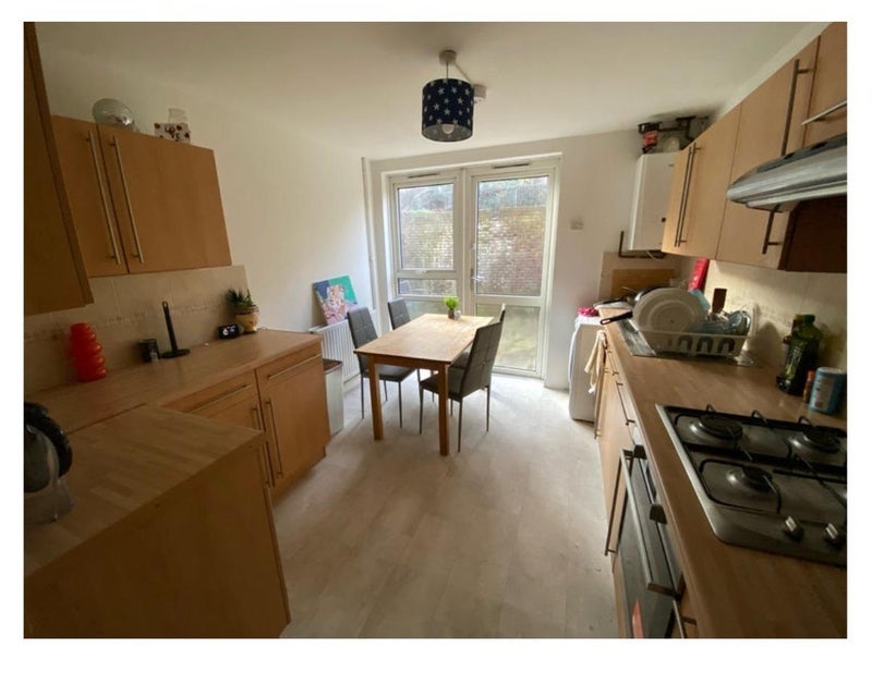 Room Rydston Close in Greater London