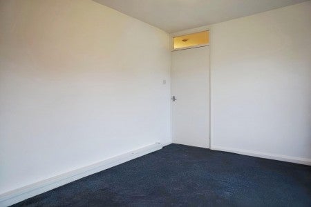 Flat Coombe Place in Sheffield