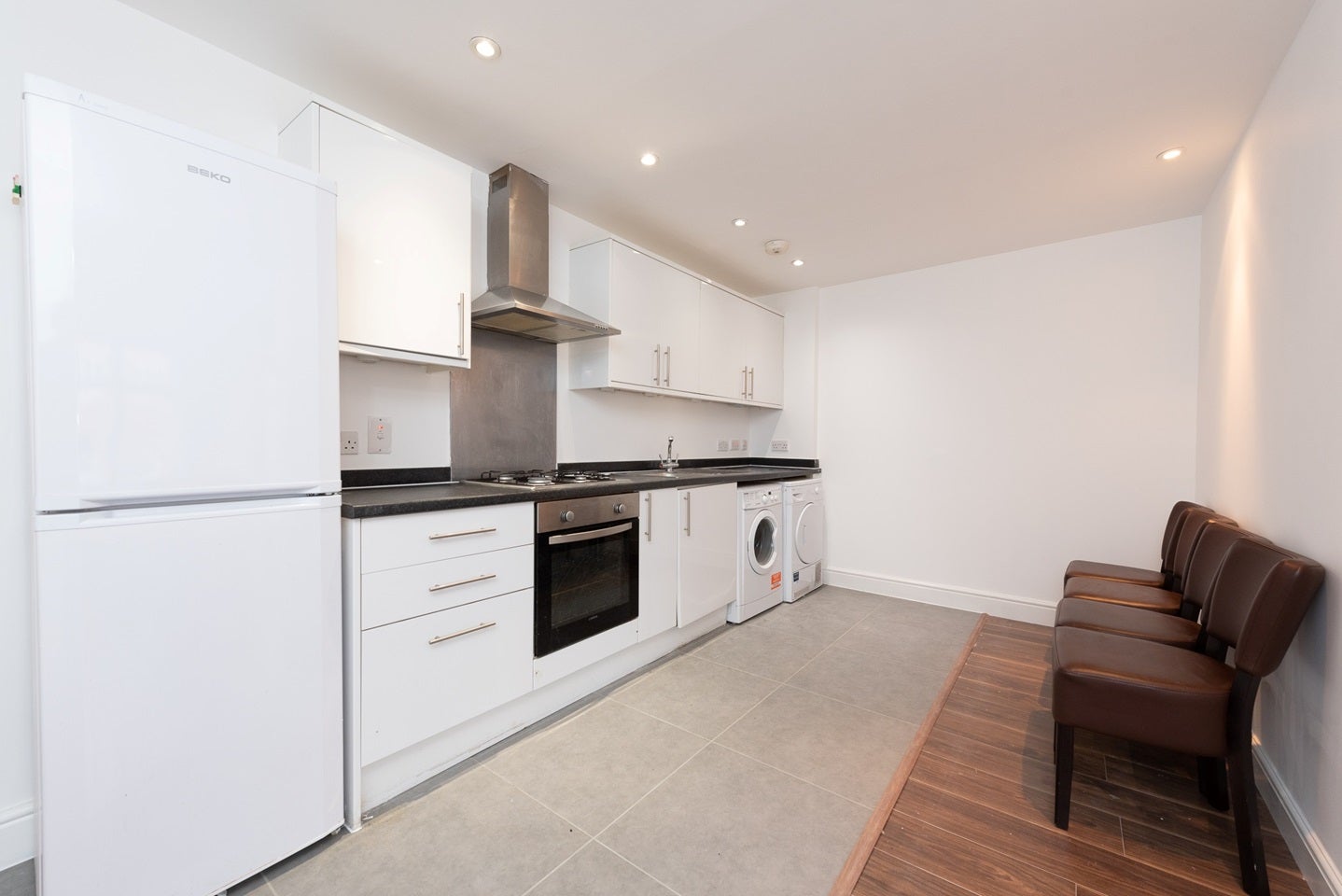 Flat Hoxton Street in Greater London