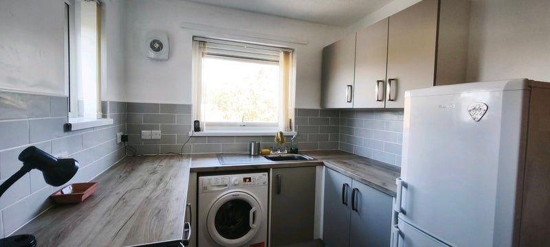 Room Hanover Court in Barry