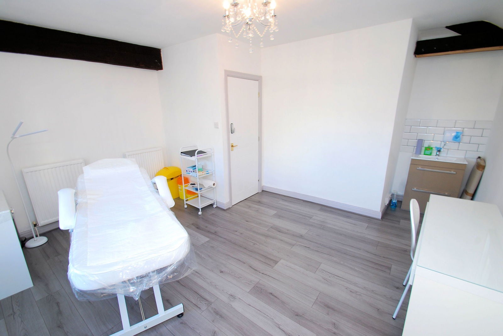 Room Shambles Street in Barnsley
